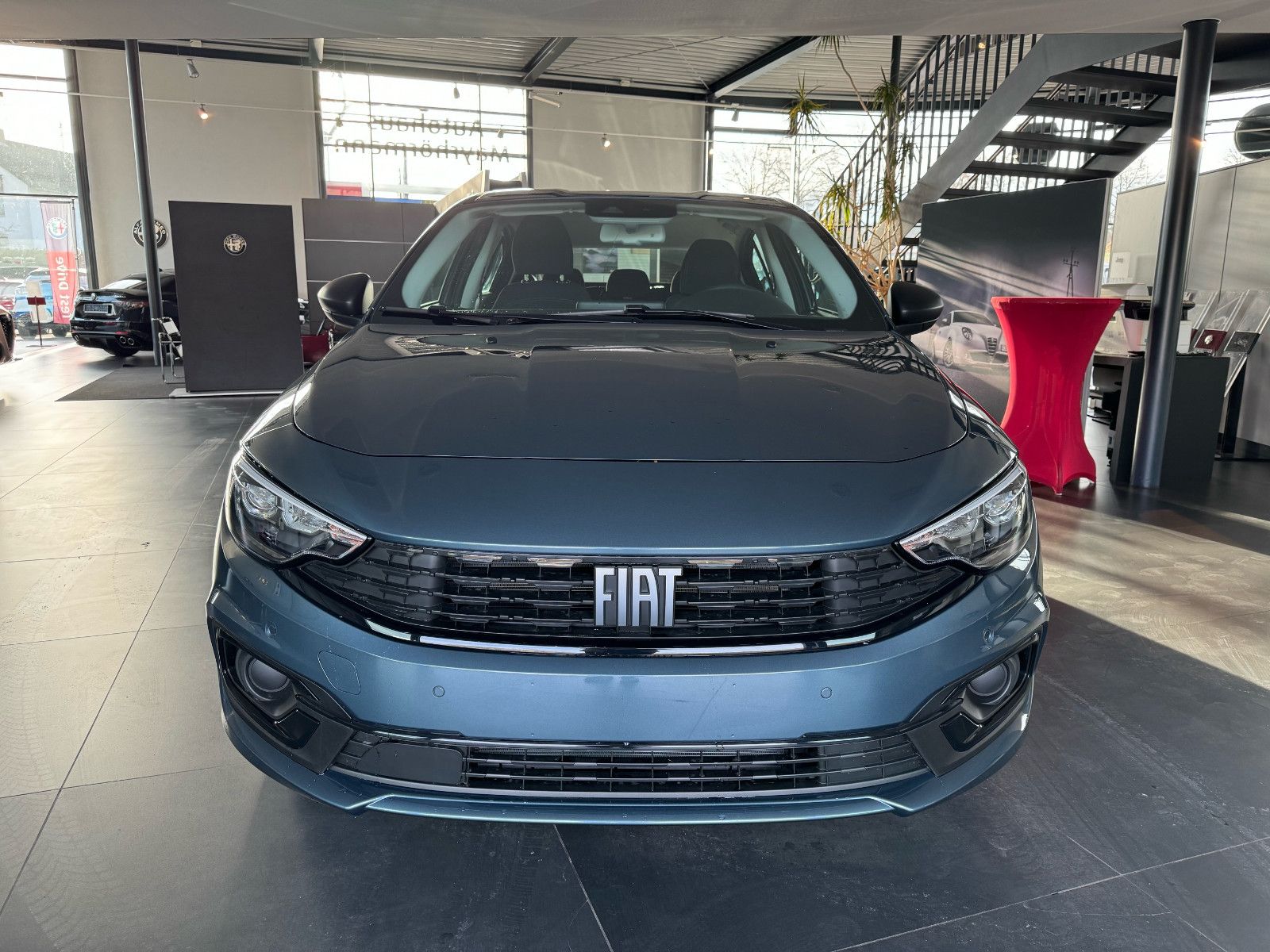 Fahrzeugabbildung Fiat FIAT TIPO 5-TÜRER HYBRID/ TECHPAK./ KOMFPAK.