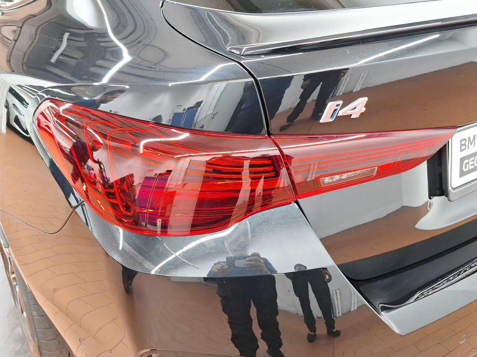 BMW i4 - Bild 10