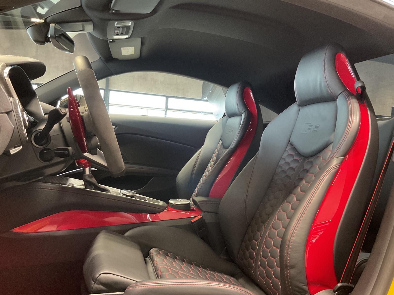 Audi TT RS Coupe Akropovic B&O Matrix 440PS 280km/h