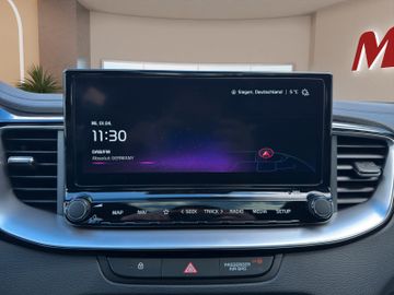 Kia ProCeed 1.6T DCT7 GT Navi Memory Kamera Glasdach