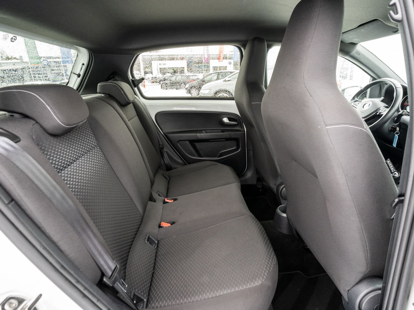 Volkswagen up! - Bild 8