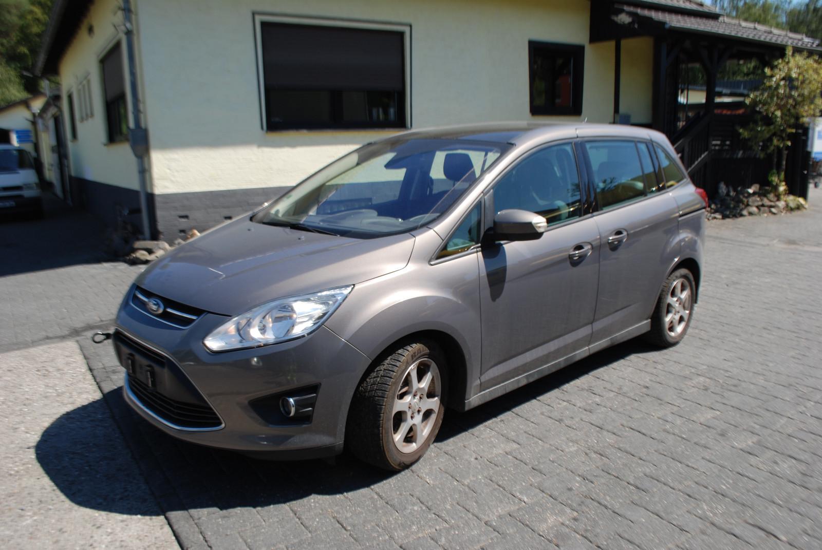 Ford Grand C-MAX Sync Edition Motor def.