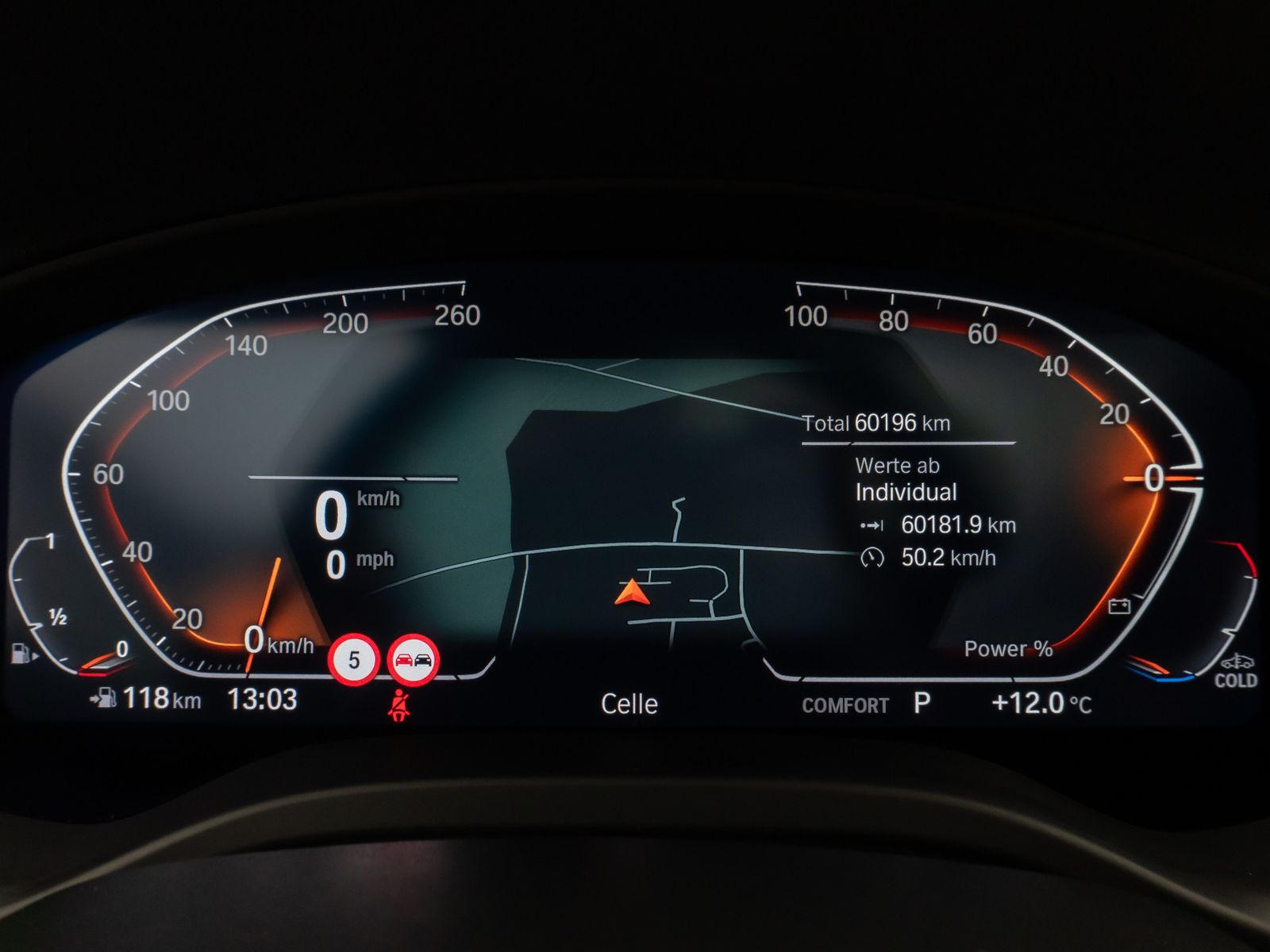 Fahrzeugabbildung BMW X3 xD20i Panorama Kamera HUD AHK Komfort Sport