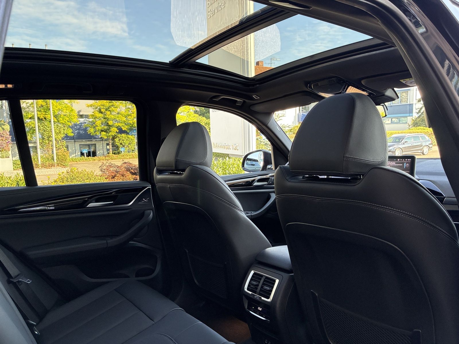 BMW iX3 Panorama ACC M-Sport HeadUp Memory foto 14