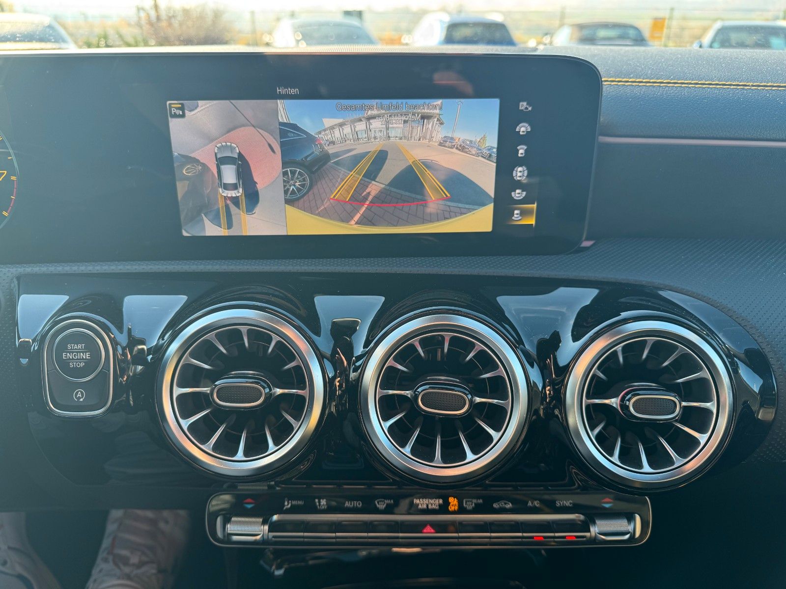 Fahrzeugabbildung Mercedes-Benz CLA 45 AMG+Aerodynamic+Pano+Burm+Multikontur+