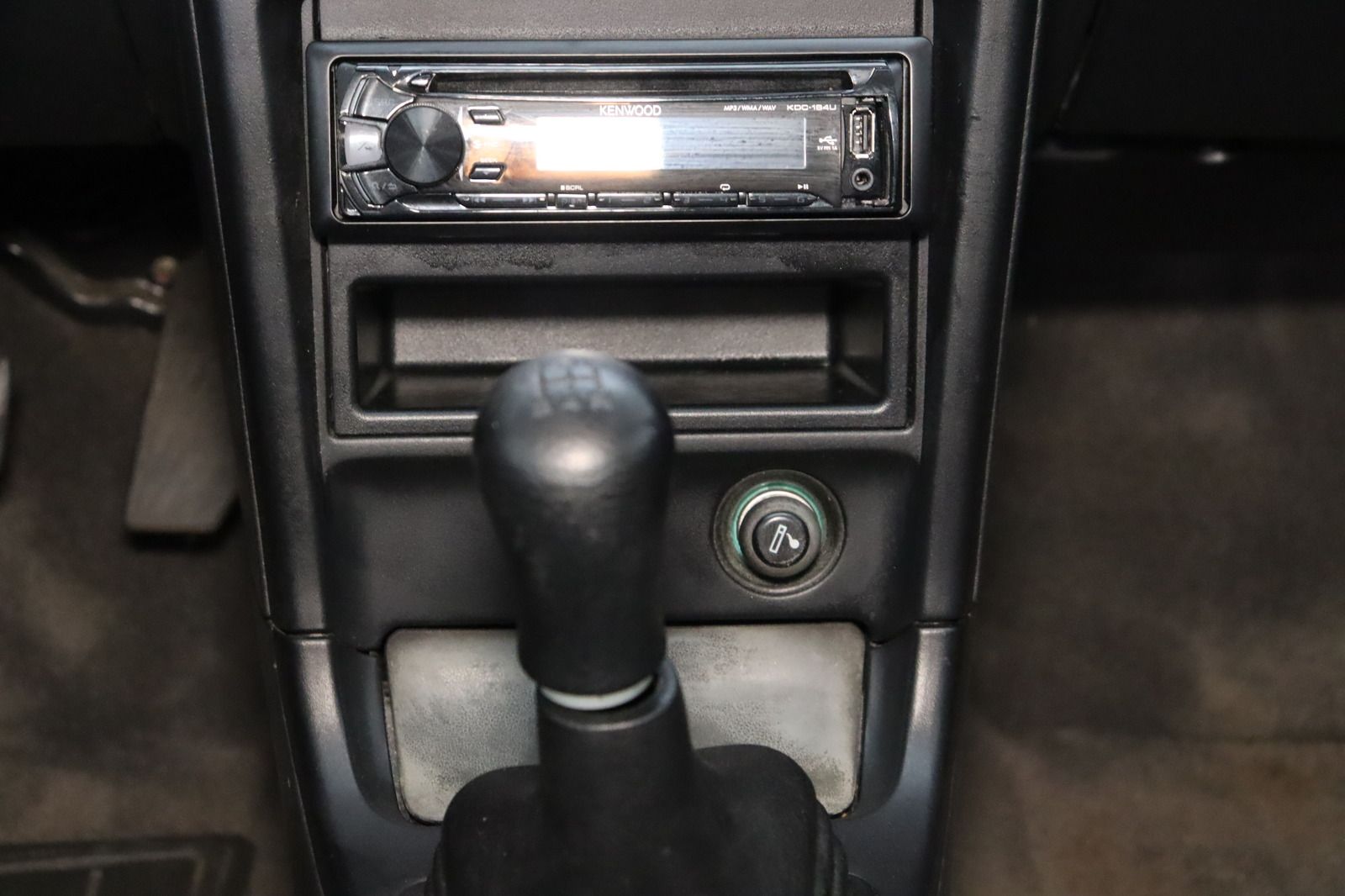 Fahrzeugabbildung Mazda 323 F 1.6 GLX 1. Hand * wenig km
