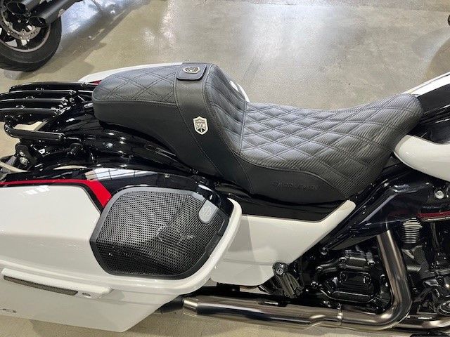 Fahrzeugabbildung Harley-Davidson CVO Street Glide CVO 117 Umbau