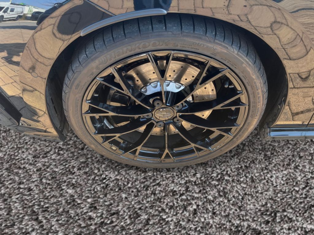 Fahrzeugabbildung Volkswagen Golf 2.0 TSI OPF 4Motion DSG R Black Edition