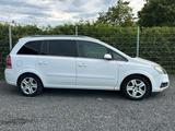 Opel Zafira B Basis Neu TÜV / 7 size - Opel Zafira aus 2007 mit Diesel-Antrieb