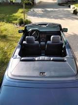 Mercedes-Benz 200 - blaue Mercedes-Benz 200