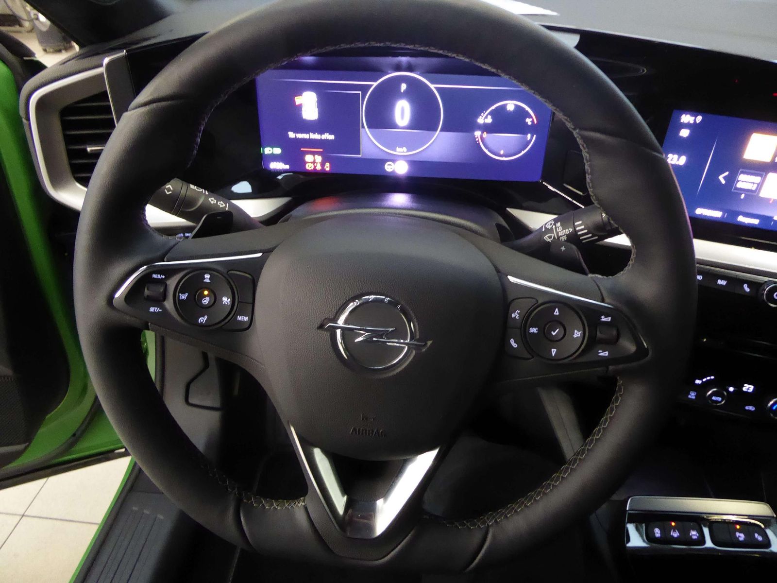Fahrzeugabbildung Opel Mokka Ultimate 1.2l 131PS Navi/Kamera!