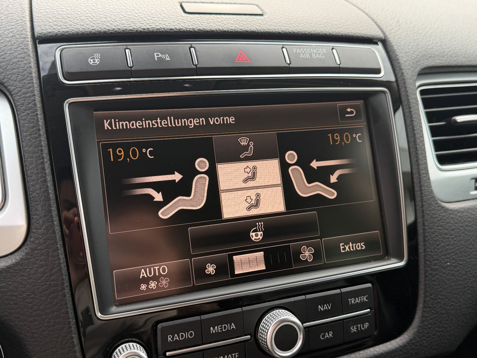 Fahrzeugabbildung Volkswagen Touareg V6 TDI BMT/Terrain Tech 4Mot/NAVI/LEDER