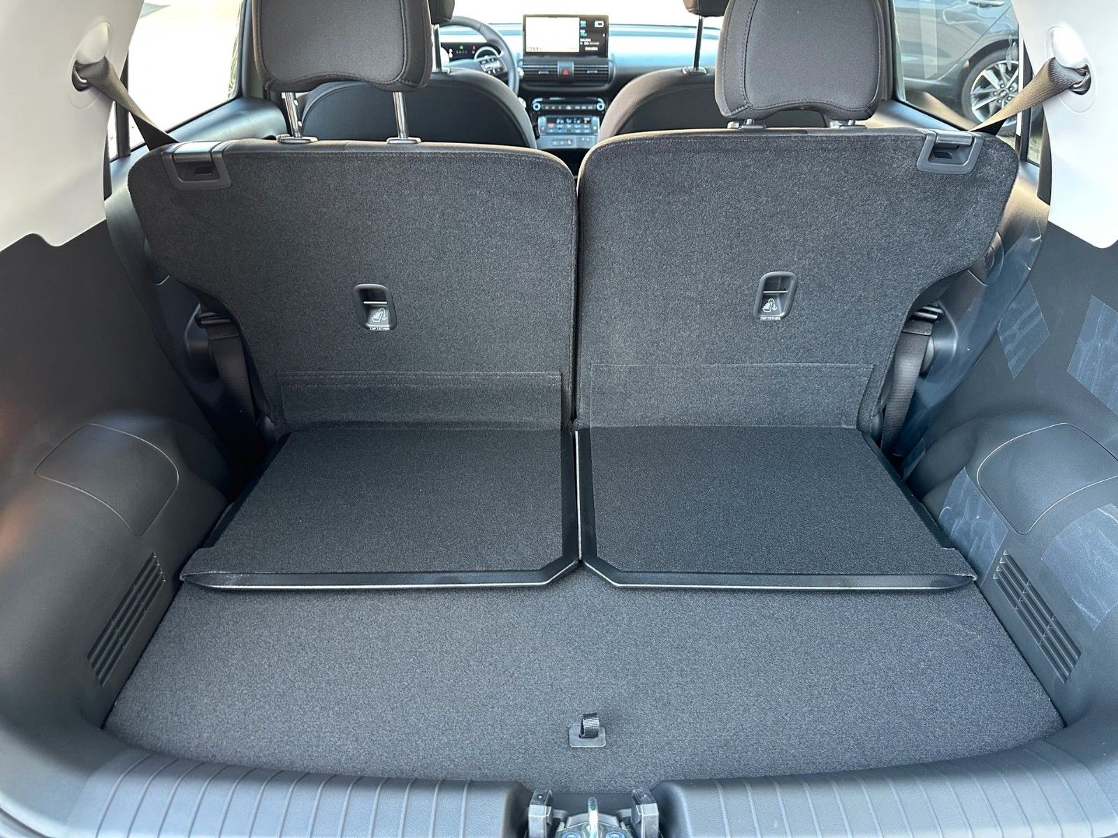 Fahrzeugabbildung Hyundai INSTER Elektro Trend 42kWh