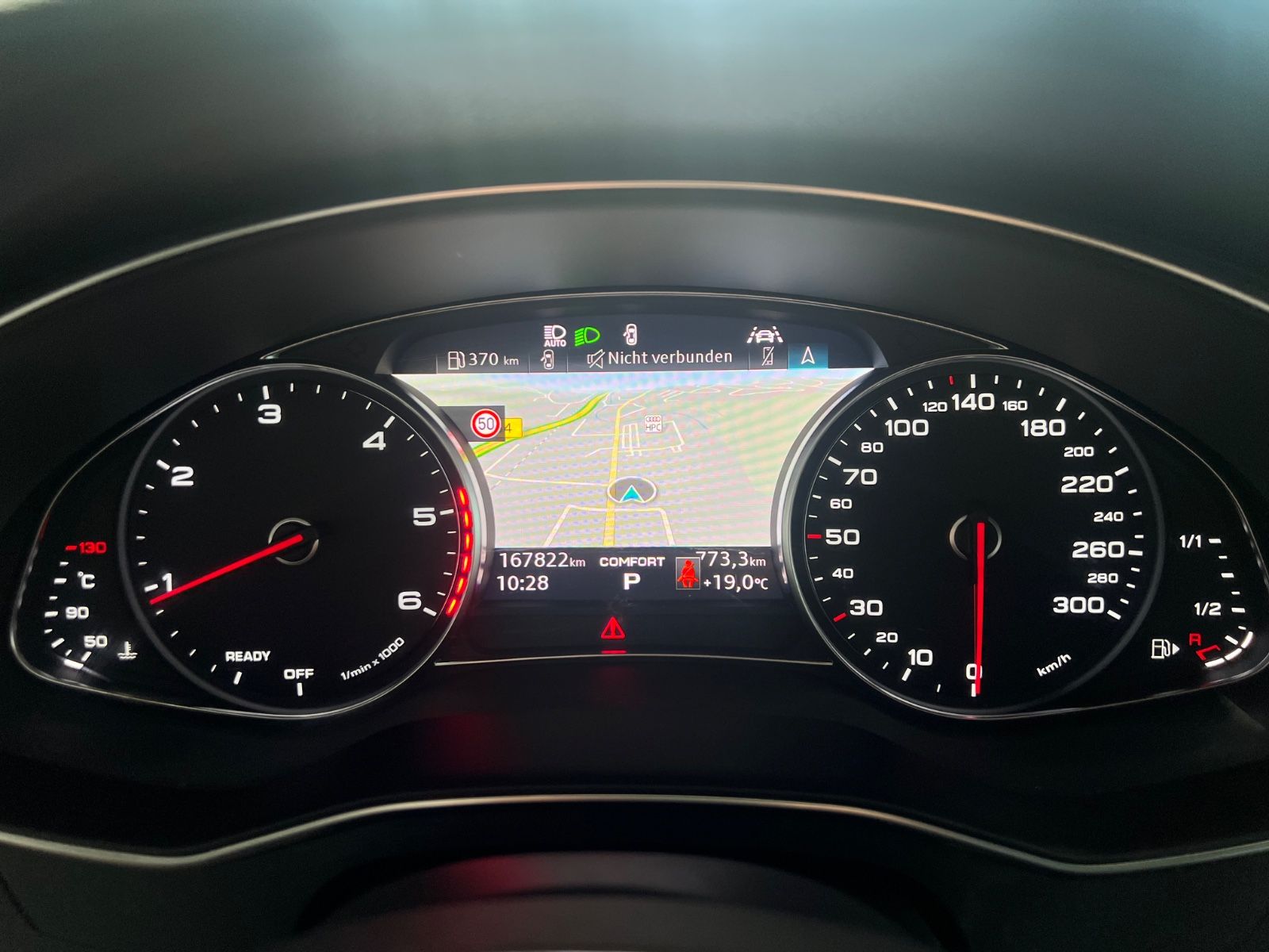 Fahrzeugabbildung Audi A6 Avant 40 TDI quattro sport S line *1.HAND*
