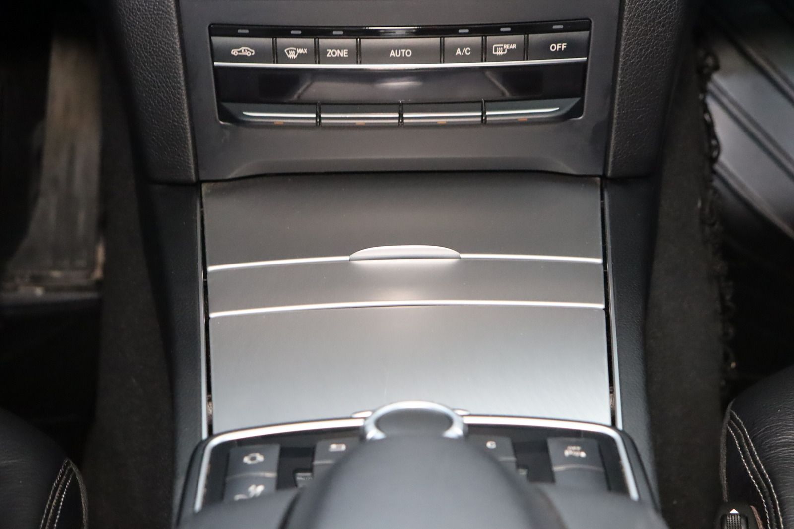 Fahrzeugabbildung Mercedes-Benz E 200 CGI Cabrio aus 1. Hand MwSt. ausw.
