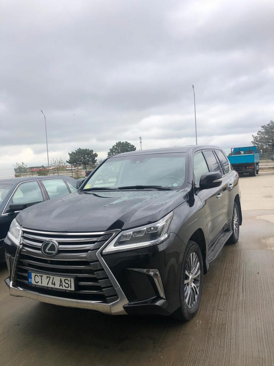 Lexus LX 450