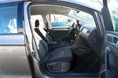 Fahrzeugabbildung Volkswagen Golf Sportsvan 1,4L DSG Comfortline Nav 1.HD