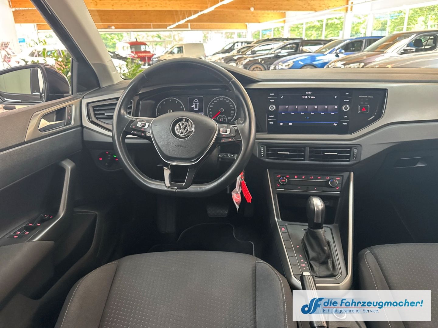 Fahrzeugabbildung Volkswagen Polo VI Comfortline 1.0 TSI AHK ACCKlimaautom SH