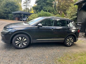 Volkswagen Tiguan - 5