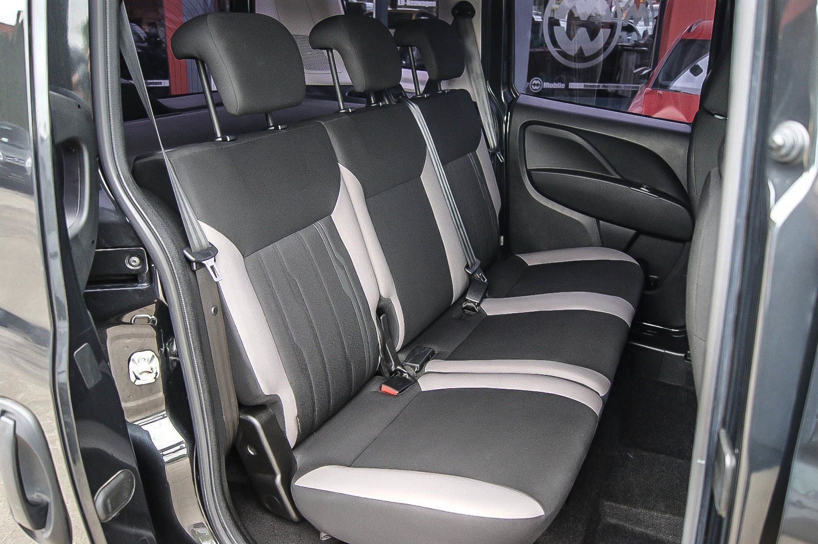 Fahrzeugabbildung Fiat Doblo 1.4i SX Kombi Klima 5-Sitze 2xSchiebetüren