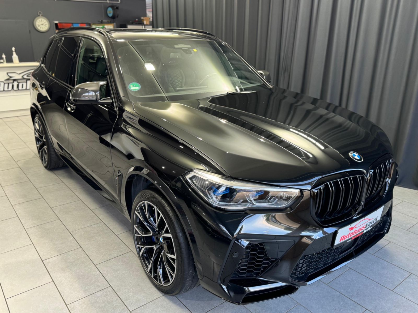 Fahrzeugabbildung BMW X5 M Competition*MASSAGE*PANO*AHK*SOFT-CLOSE*ACC