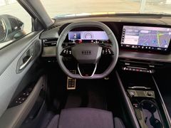 AUDI Q3 Sportback TDI S-Line/Pano/20 Zoll AUDI Q3 Sportback TDI S-Line/Pano/20 Zoll