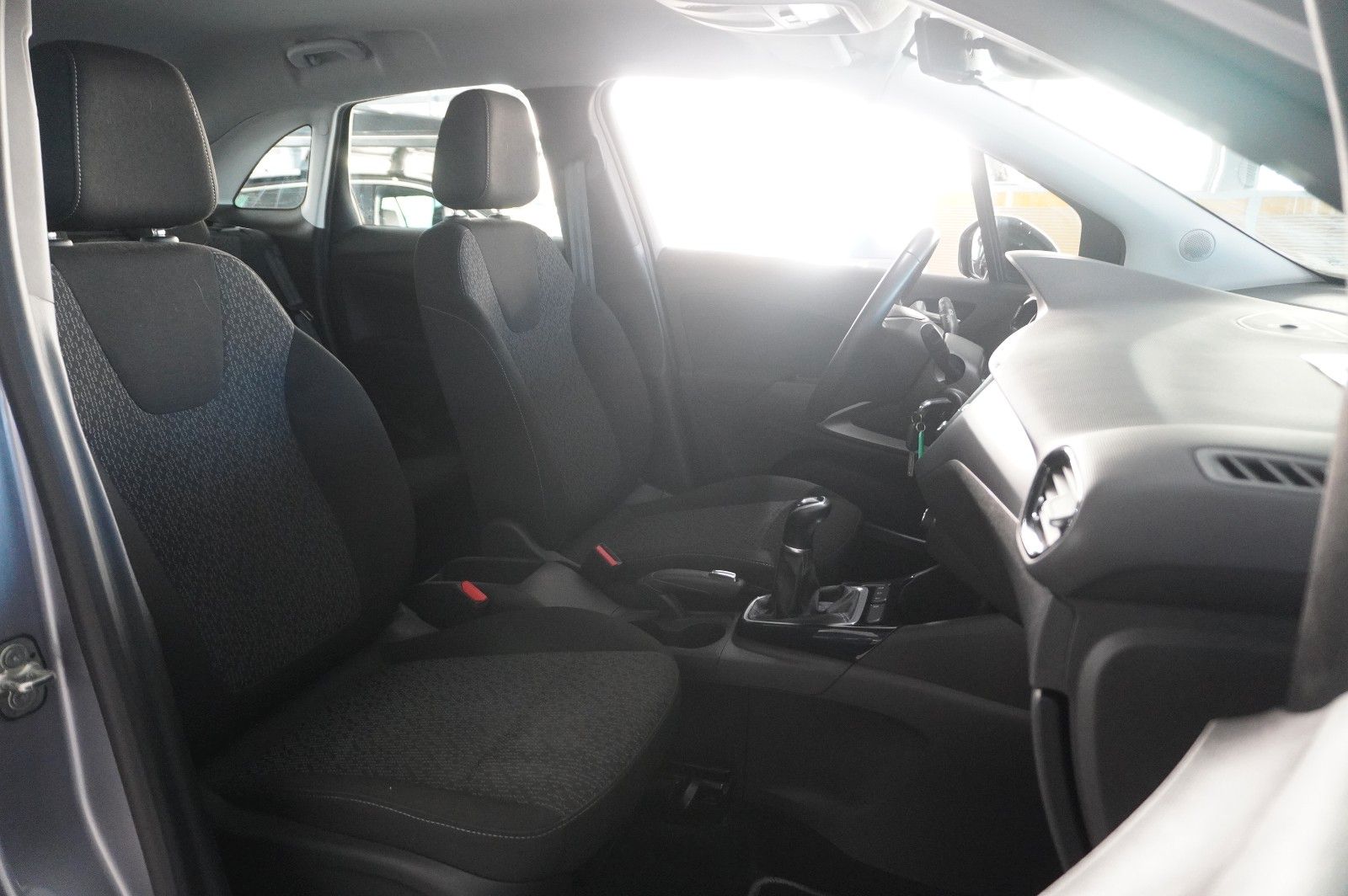 Fahrzeugabbildung Opel Crossland (X) 1.2 EDITION NAVI/LED/KAMERA/DAB+