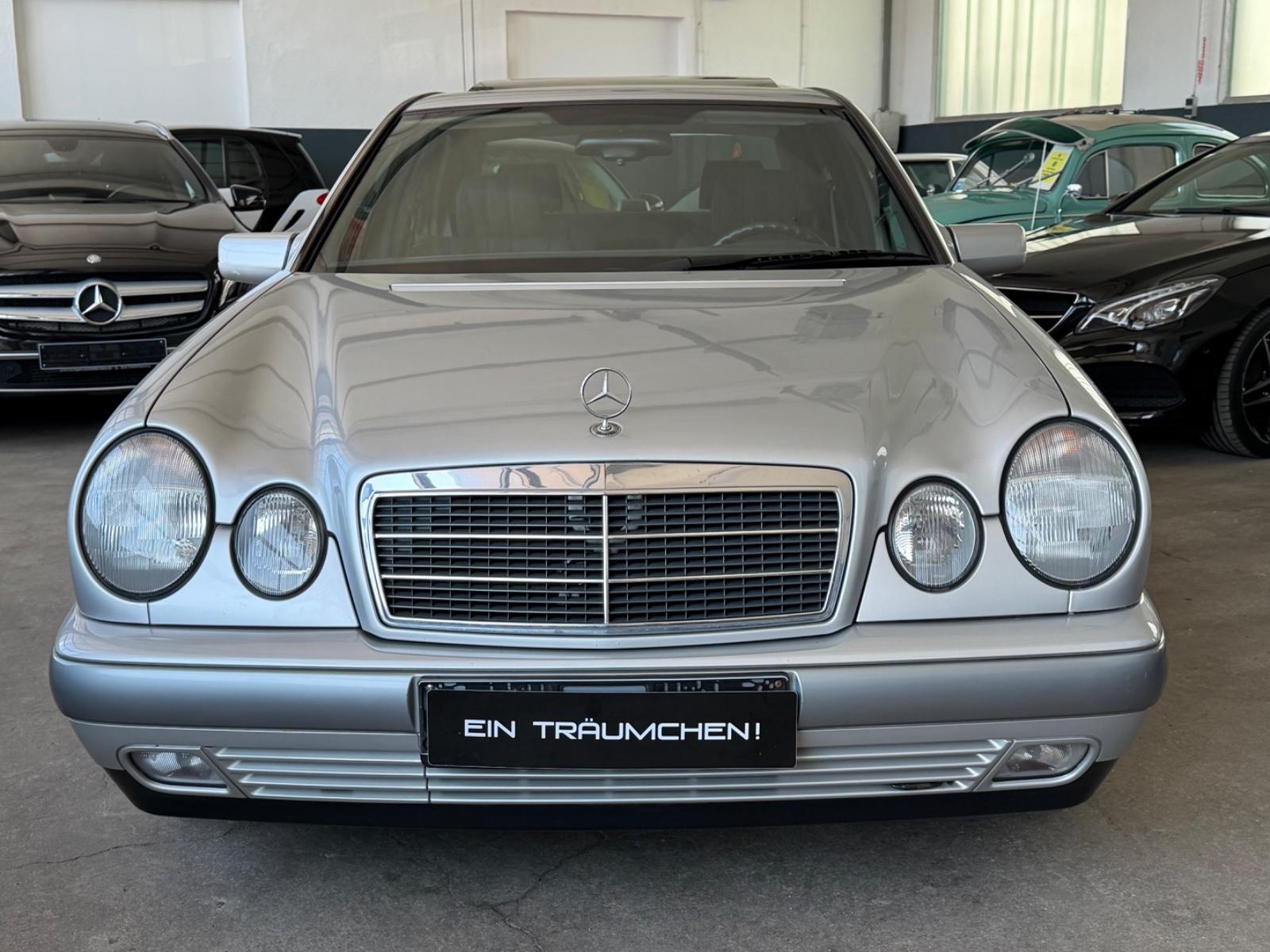 Mercedes-Benz E 200