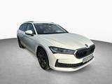 Skoda Superb Combi Selection 1.5 TSI iV/150kW/SHZ/PDC - Skoda Superb: Weiß, Combi