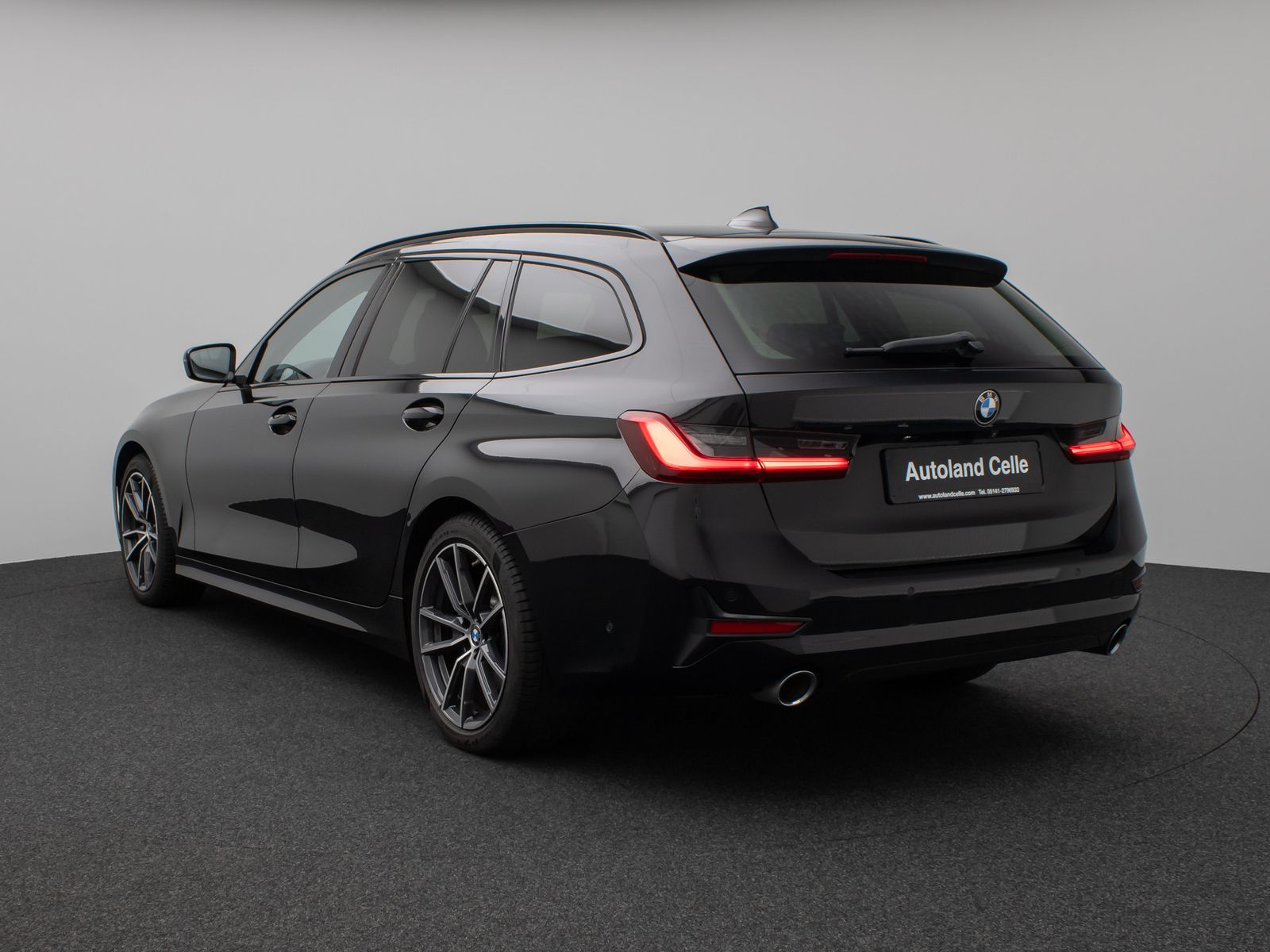 Fahrzeugabbildung BMW 330d xD SportLine Kamera CockPit+HUD Lordos LED