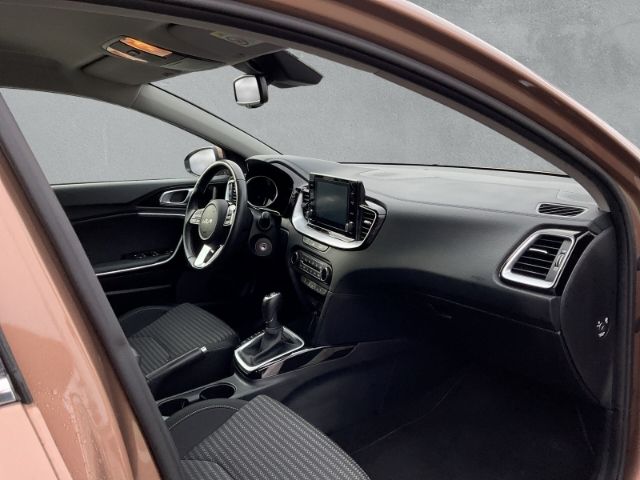 Fahrzeugabbildung Kia Ceed VISION *ALLWETTERREIFEN* *SITZHEIZUNG* *RÜC