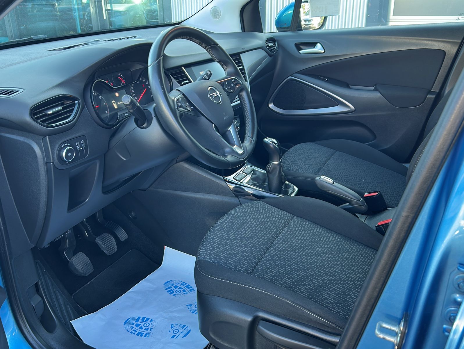 Fahrzeugabbildung Opel Crossland X Edition