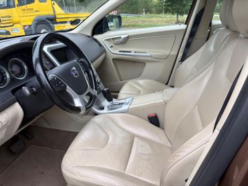 Volvo XC60 - 10