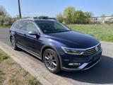 Volkswagen Passat Alltrack 2.0 TDI SCR 140kW DSG BMT 4M... - Volkswagen Passat Alltrack aus 2016