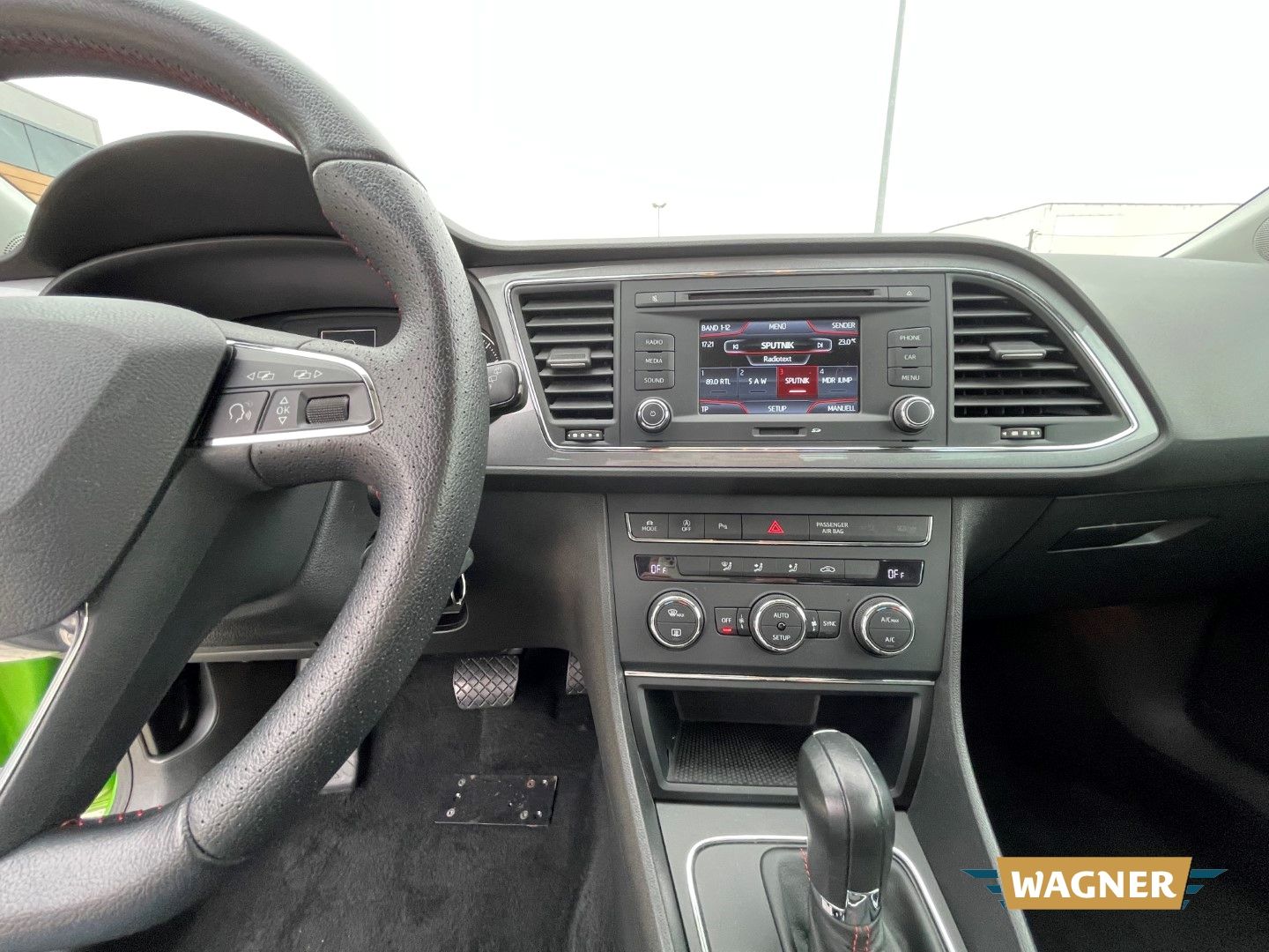 Fahrzeugabbildung SEAT Leon SC FR Automatik Klimaautomatik LED