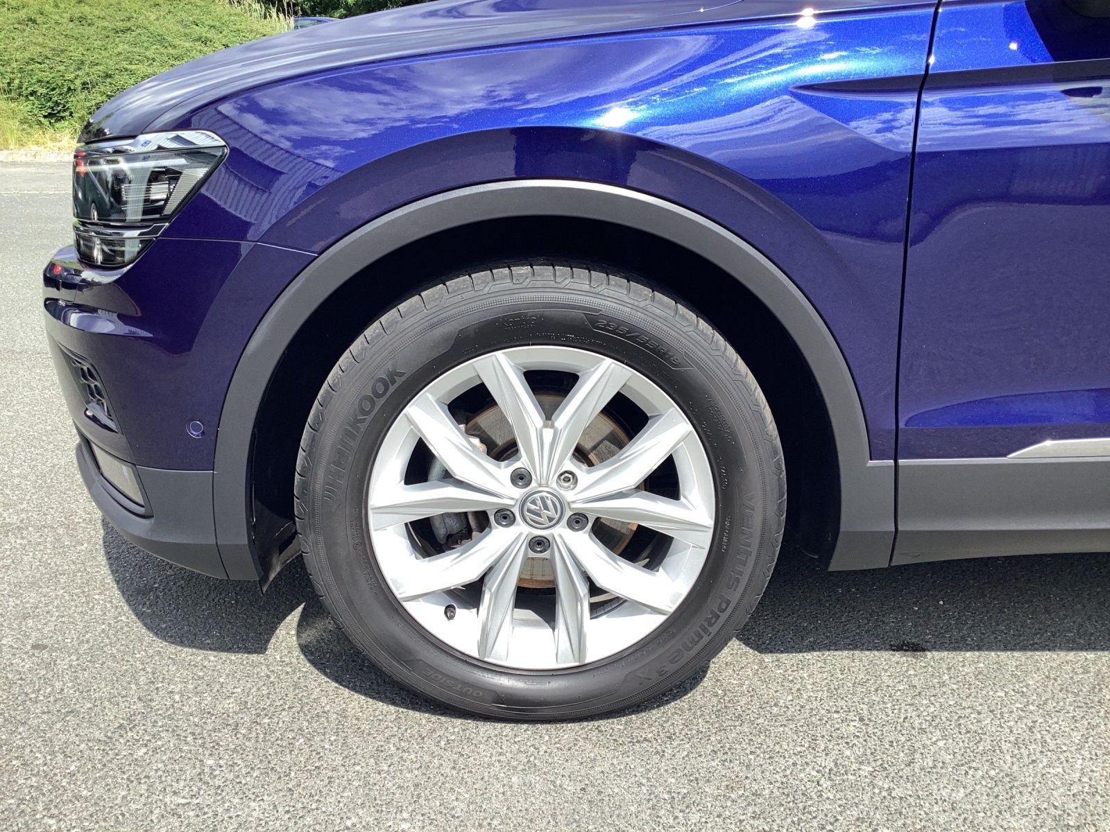 Fahrzeugabbildung Volkswagen Tiguan TDI IQ.DRIVE AHK Kamera ACC