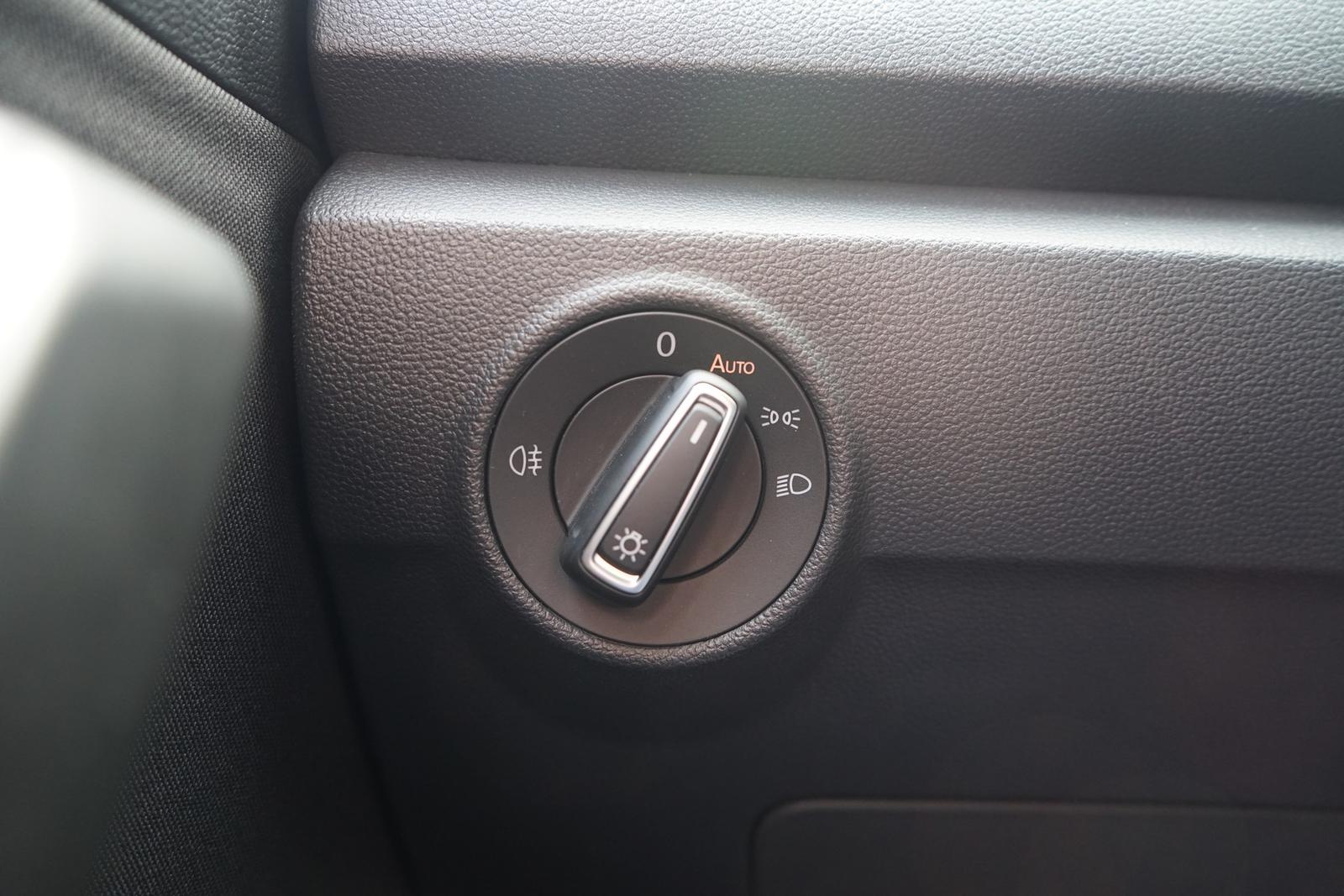 Volkswagen T-Roc 1.5 TSI Active DSG ACC Standheizung LED, миниатюра 24