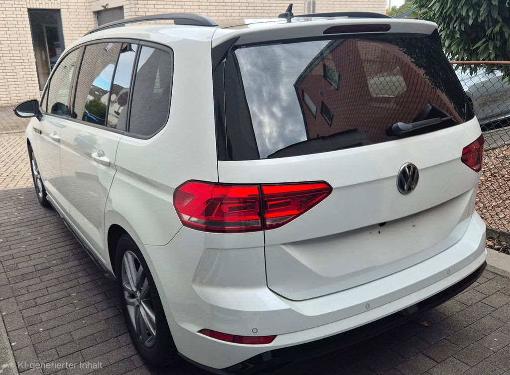 Image of Volkswagen Touran