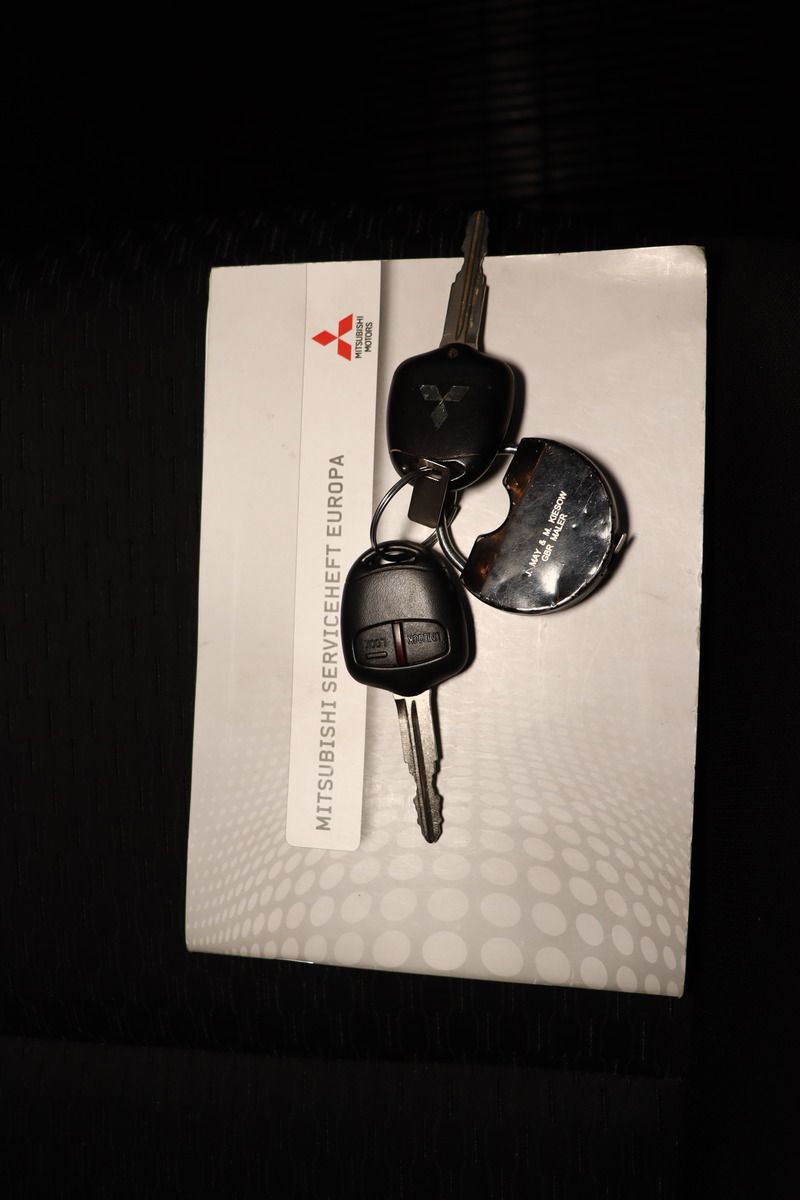 Fahrzeugabbildung Mitsubishi Outlander 2.2 DI-D Invite ClearTec 4WD