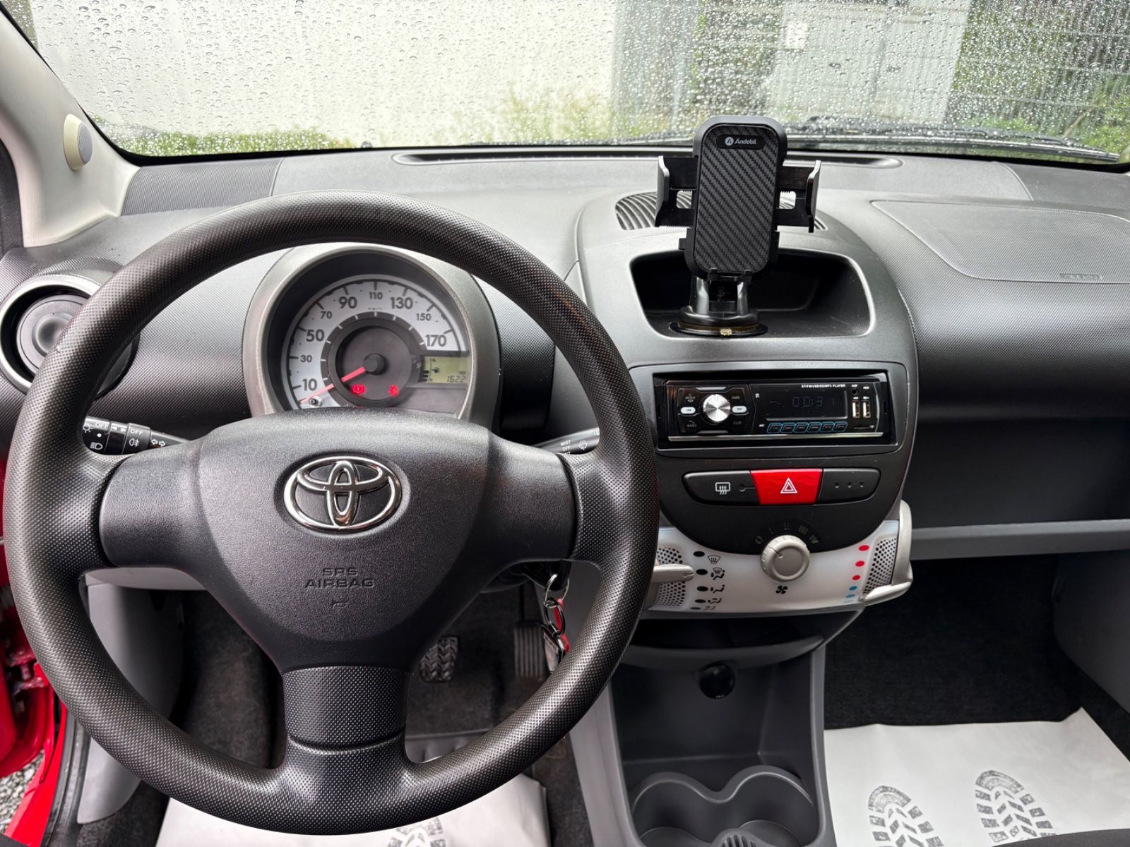Fahrzeugabbildung Toyota Aygo AYGO * TÜV & Ölwechsel NEU *