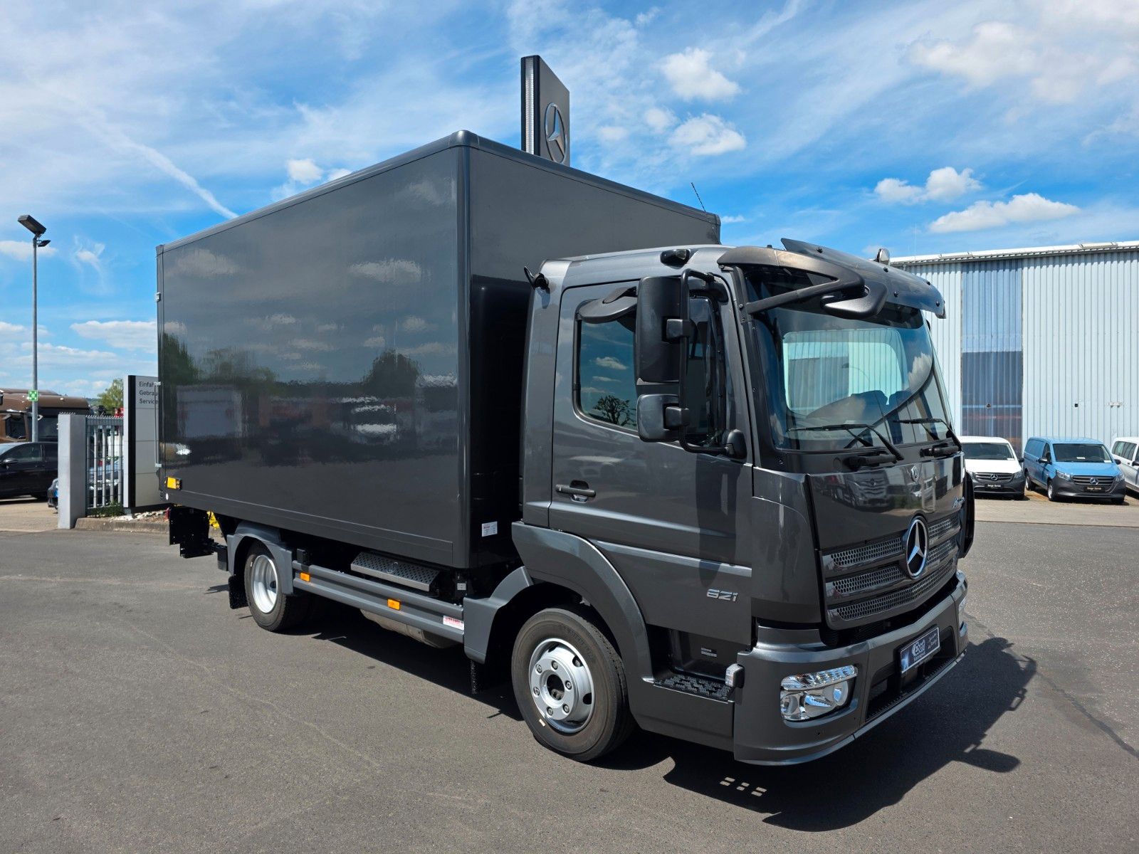 Fahrzeugabbildung Mercedes-Benz Atego 821 L LBW 1.500kg Standheizung Kamera