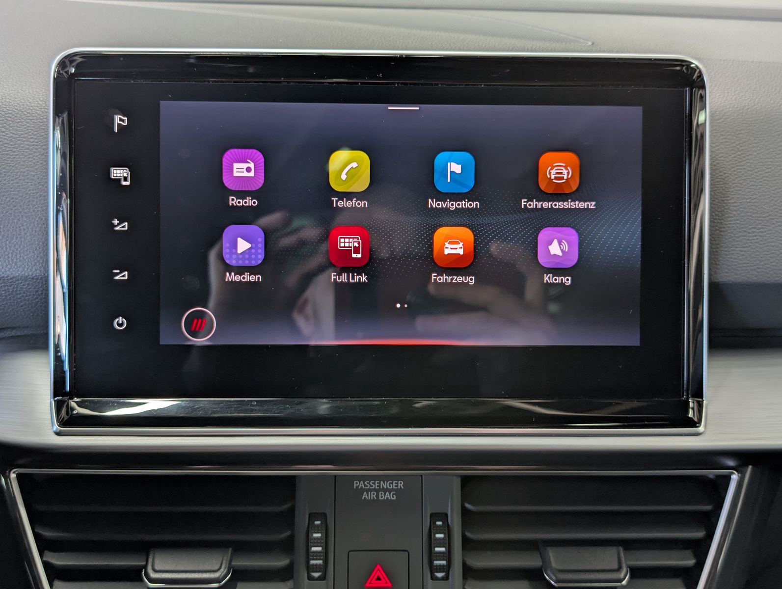 Fahrzeugabbildung SEAT Tarraco FR AHK PANO ACC VIRT APP MEMO BEATS StHz