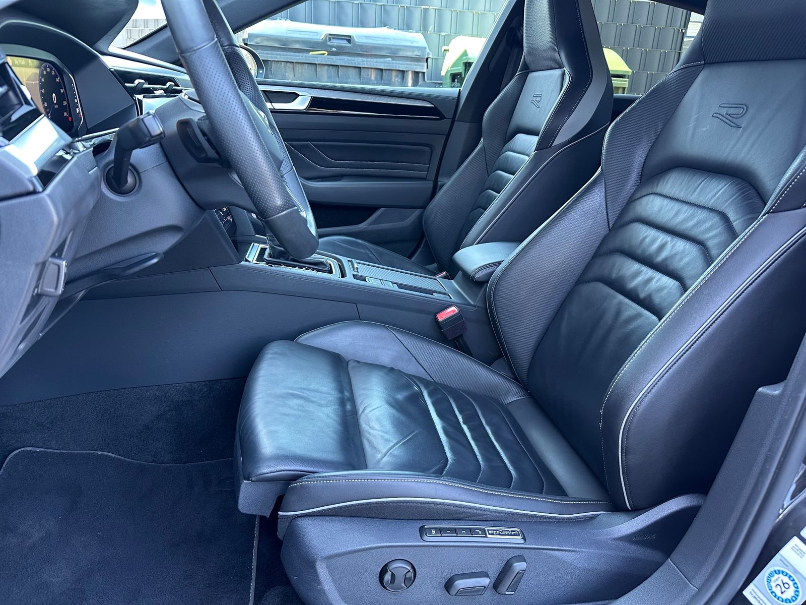 Fahrzeugabbildung Volkswagen Arteon R-Line NAV+LED+ACC+360°-KAM+AHK+DCC+20ZO