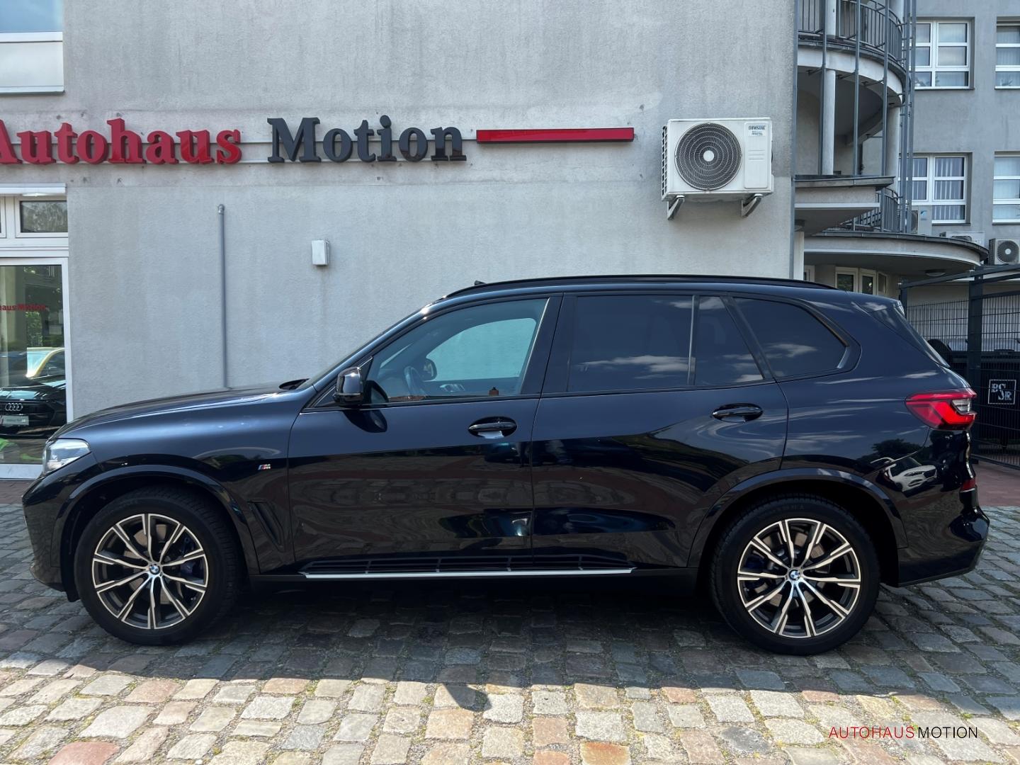 BMW X5 xDrive 30 d M Sport LED PANO KAMERA HUD AMBIE