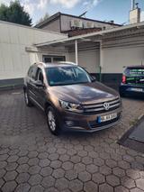 Volkswagen Tiguan 1.4 TSI BlueMotion Tech Sport & Style...