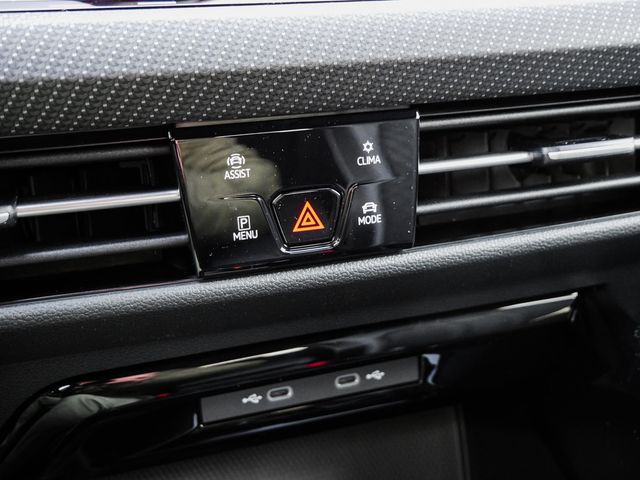Golf VIII 2.0 TDI R-Line SHZ MATRIX-LED NAVI ACC