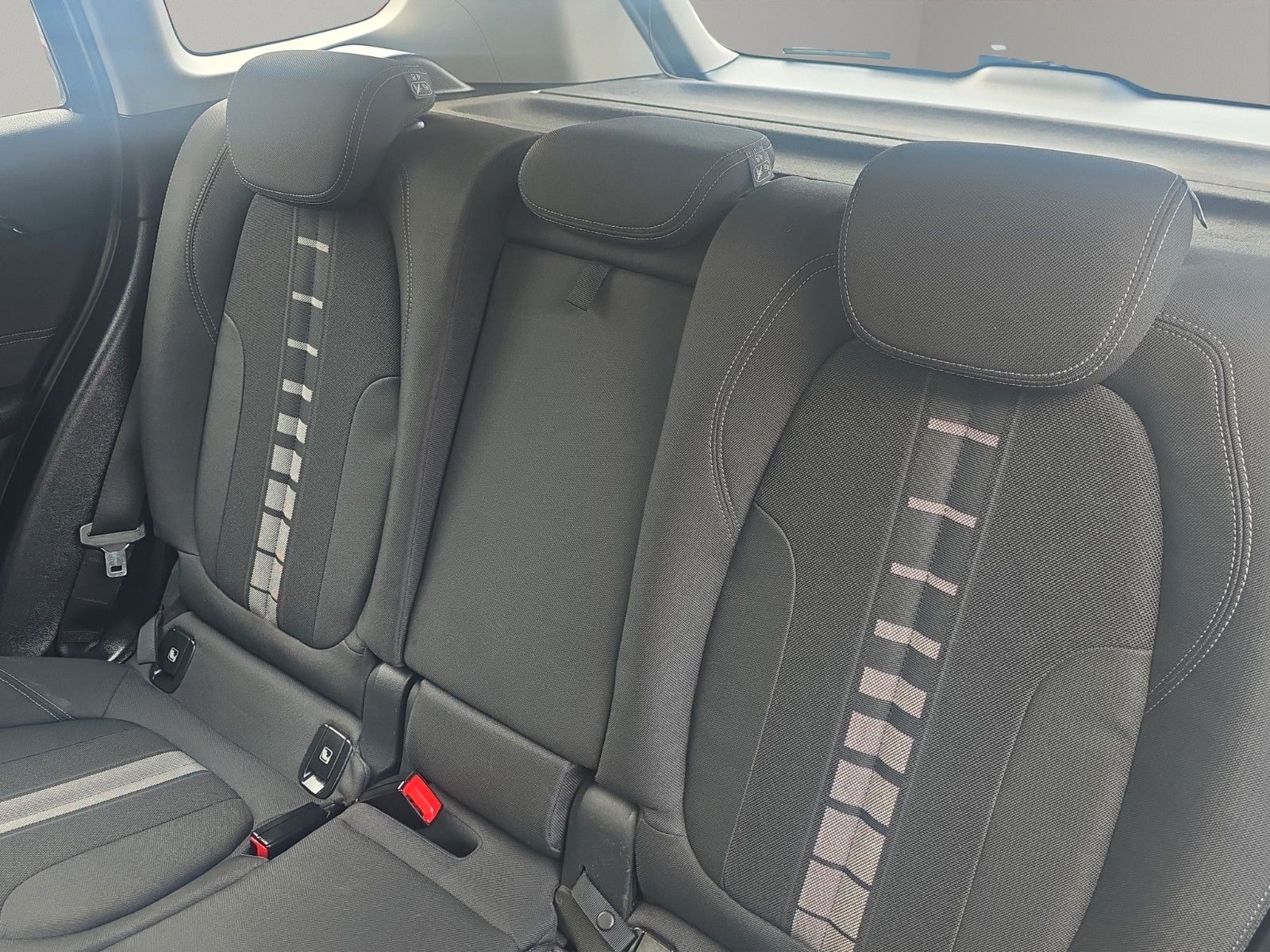 Fahrzeugabbildung BMW X1 xDrive 18 d Sport Line AUTOMATIK