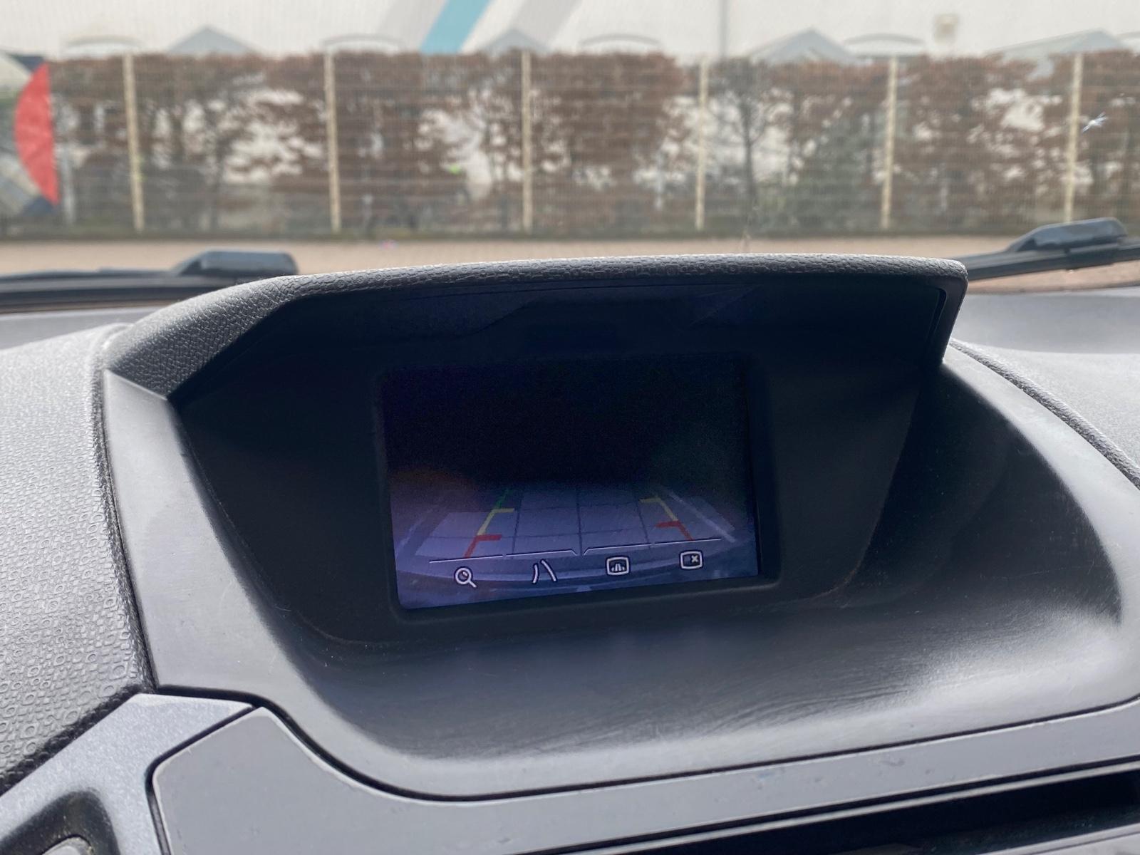 Ford EcoSport 1,0 EcoBoost 92kW Cool & Connect