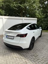 Tesla Model Y RWD | EAP | AMD | LFP | 20" | 1.Hand - Tesla Model Y in Duisburg