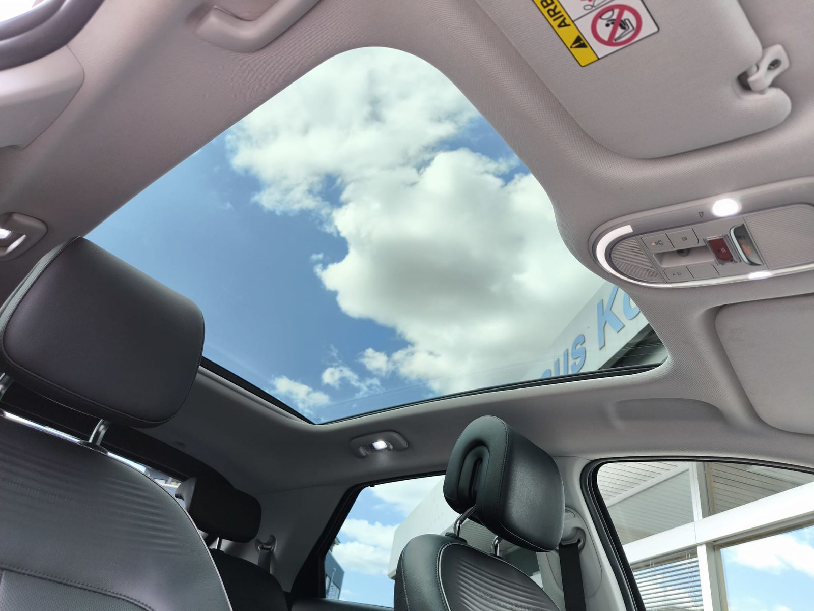 Fahrzeugabbildung Hyundai Ioniq 5 Uniq PANO+AHK+SHZ+HEADUP+NAV+ACC+360°+